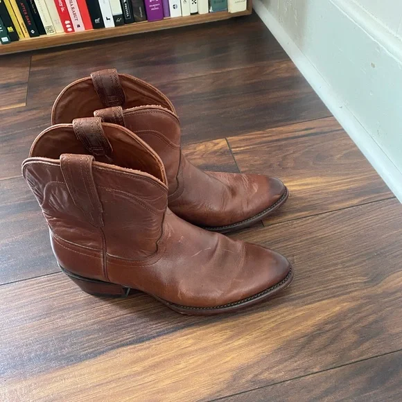 Tecovas Women’s Brown Leather Chelsea Cowboy Boot - Picture 3 of 4